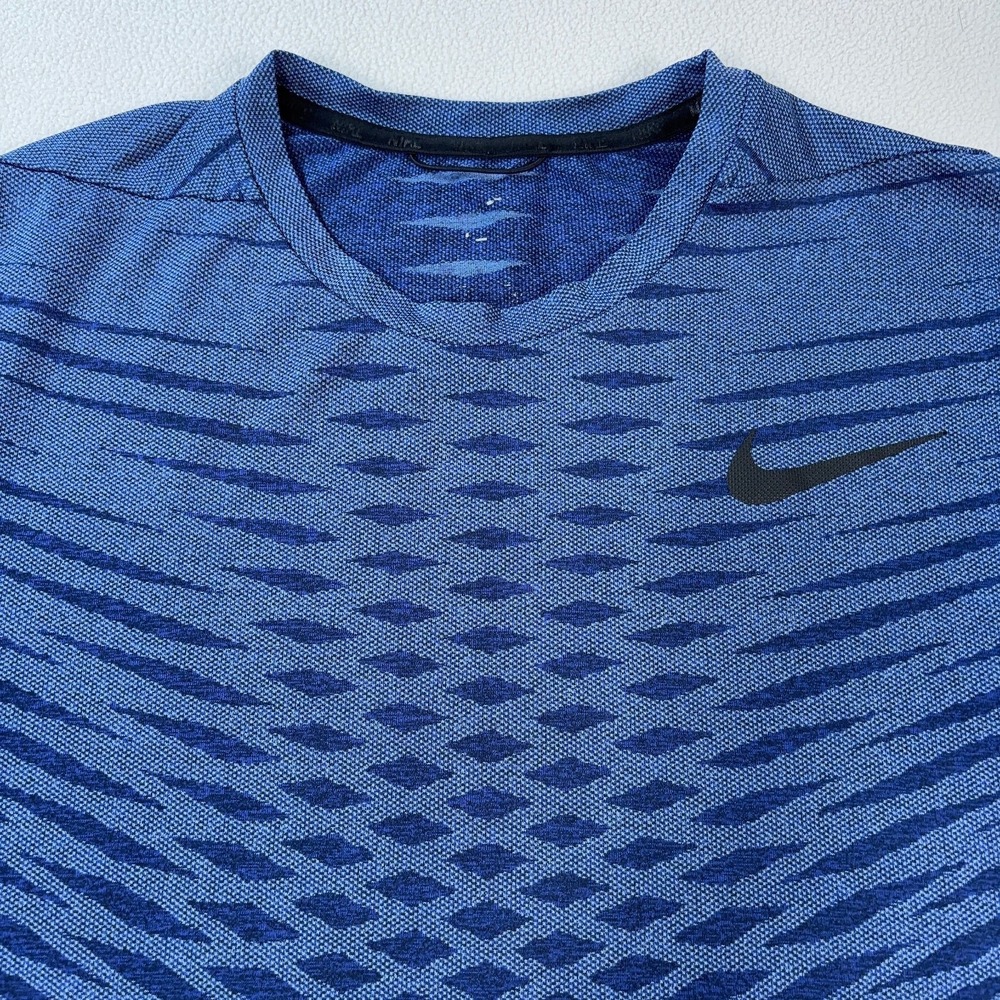Nike Ultimate Dry Shirt Men's S Blue Geometric Dri-Fit Stretch Gym Training Top - Picture 3 of 15